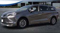 2021 Toyota Sienna LE 8-Passenger