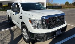 2017 Nissan Titan SV