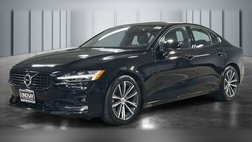 2022 Volvo S60 B5 Momentum