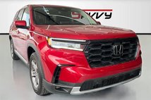 2024 Honda Pilot EX-L w/Rear Captain's Chairs