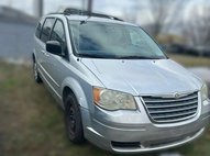 2010 Chrysler Town and Country LX