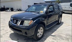 2006 Nissan Pathfinder LE