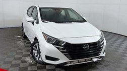 2023 Nissan Versa SV