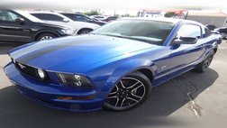 2005 Ford Mustang GT Deluxe