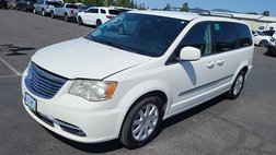 2013 Chrysler Town and Country Touring