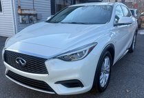 2017 Infiniti QX30 Base