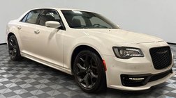 2022 Chrysler 300 S V8