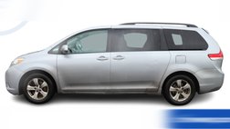 2012 Toyota Sienna LE 8-Passenger