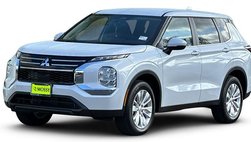 2026 Mitsubishi Outlander ES