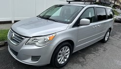 2012 Volkswagen Routan SE
