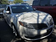 2016 Lincoln MKS Base