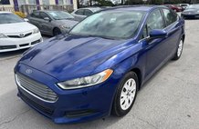 2013 Ford Fusion S