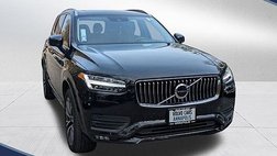 2022 Volvo XC90 T6 Momentum 7-Passenger