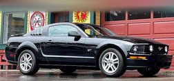 2005 Ford Mustang GT Premium