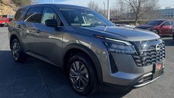 2026 Nissan Pathfinder S