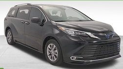 2024 Toyota Sienna XLE