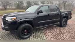 2022 Toyota Tacoma SR