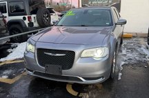 2016 Chrysler 300 Limited