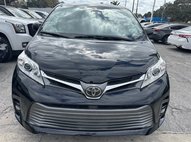 2018 Toyota Sienna XLE
