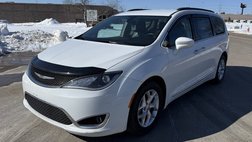 2017 Chrysler Pacifica Touring L FWD