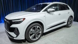 2024 Audi Q4 e-tron quattro Premium Plus 55