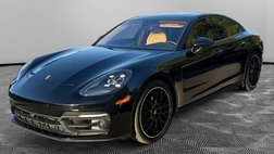 2023 Porsche Panamera Standard