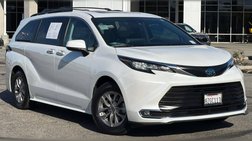 2022 Toyota Sienna XLE