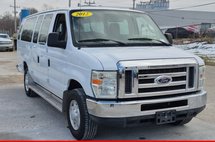 2012 Ford E-Series E-350 XLT Super Duty Extended Passenger Van
