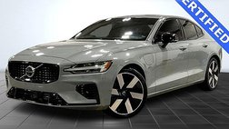 2024 Volvo S60 Recharge T8 Ultimate Dark Theme