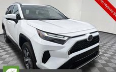 2025 Toyota RAV4 Plug-in Hybrid SE