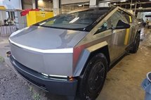 2024 Tesla Cybertruck Base