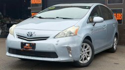 2013 Toyota Prius v Five