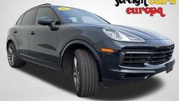 2023 Porsche Cayenne Standard