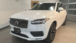 2022 Volvo XC90 T6 Momentum 7-Passenger