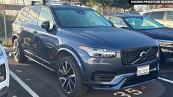2023 Volvo XC90 Recharge T8 Ultimate Dark Theme