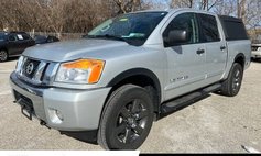 2015 Nissan Titan SV