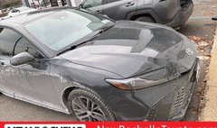 2025 Toyota Camry Hybrid SE