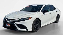 2022 Toyota Camry Hybrid SE Nightshade