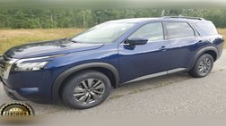 2024 Nissan Pathfinder SV