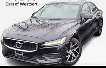 2020 Volvo S60 T6 Momentum