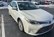 2018 Toyota Avalon Hybrid Limited