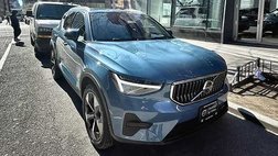 2024 Volvo XC40 XC40 Core, B5 AWD Gas (mild hybrid), Gasoline, Bright