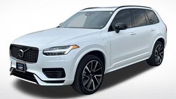 2023 Volvo XC90 Recharge T8 Ultimate Dark Theme