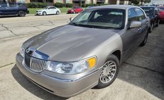 2001 Lincoln Town Car Signature