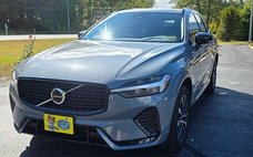 2023 Volvo XC60 B5 Plus Dark Theme