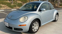 2010 Volkswagen New Beetle Base