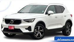 2023 Volvo XC40 B4 Core
