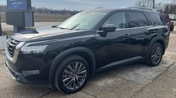 2022 Nissan Pathfinder SL 4WD