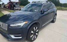 2023 Volvo XC90 Recharge T8 Ultimate Bright Theme 7P