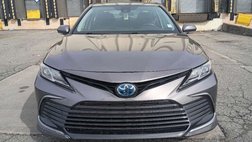2022 Toyota Camry Hybrid LE
